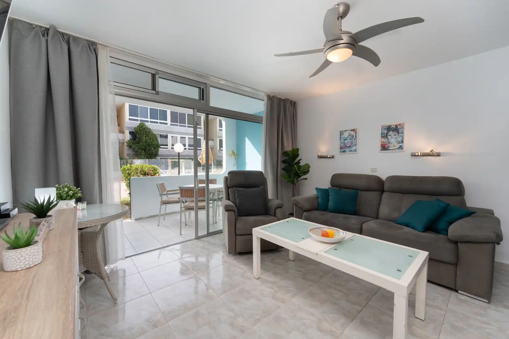 Erdgeschosswohnung mit Pool zum Verkauf in Playa del Inglés