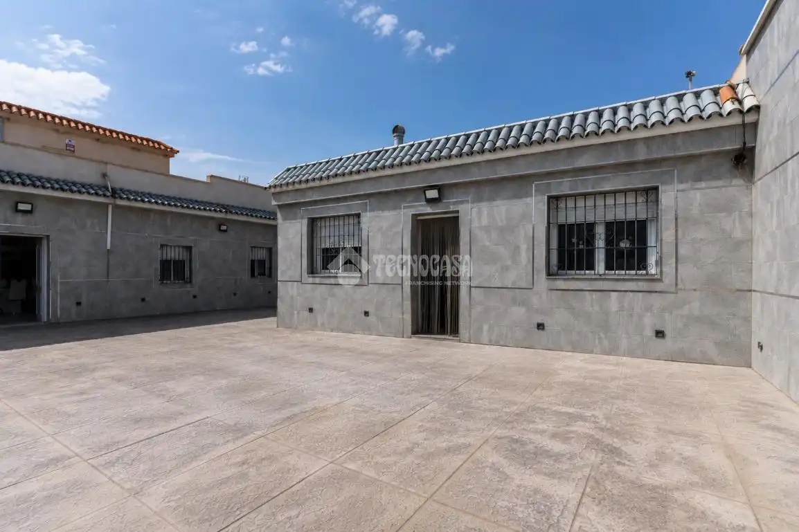 Vista exterior de Casa o chalet en venta en Almería