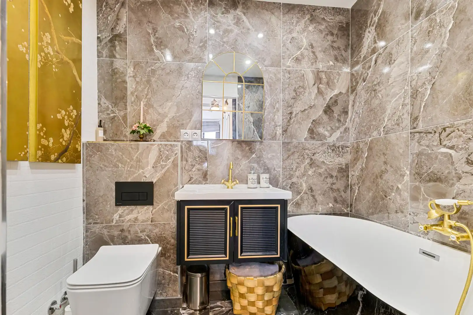 Bathroom of Attic for sale in Fuengirola  with Air Conditioner, Heating and Terrace