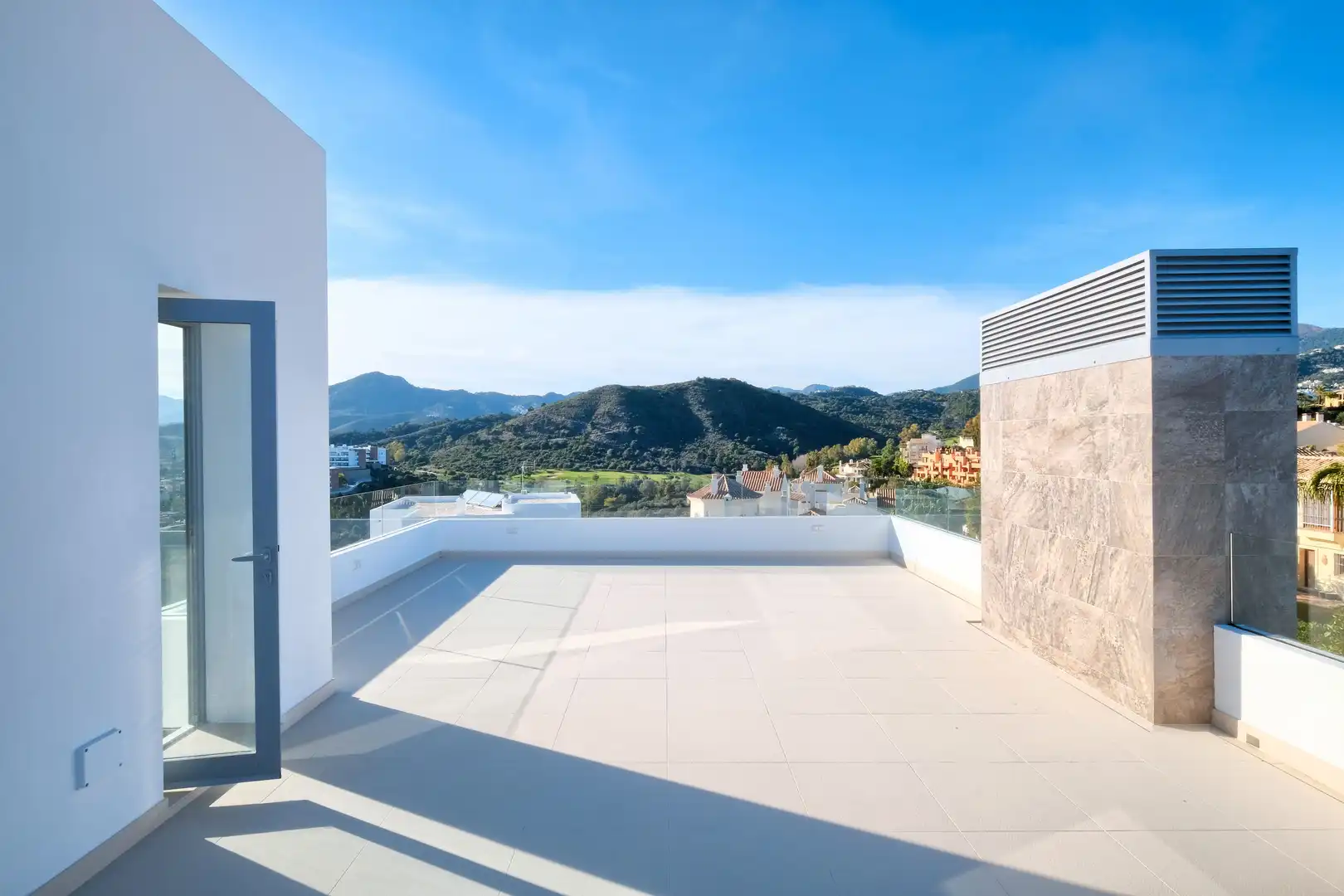 Chalet con terraza en venta en Los Arqueros  - Puerto del Almendro, imagen 32