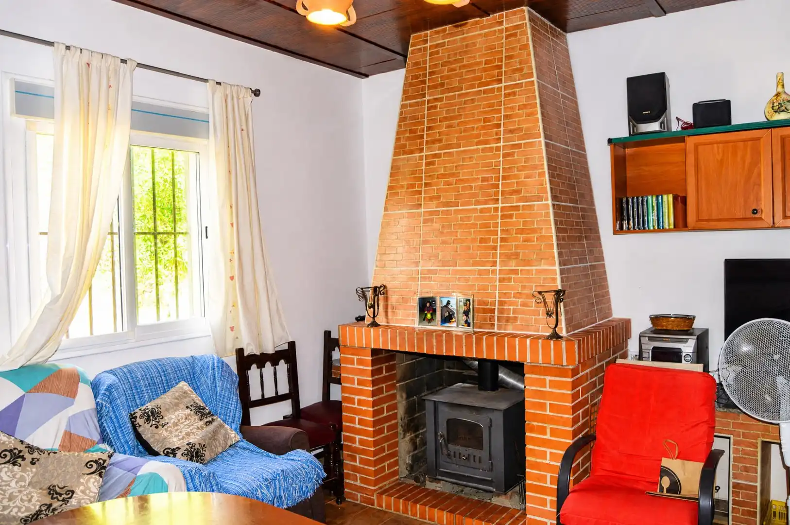 Living room of Country homes for sale in Alcuéscar  with Storage room and Swimming Pool