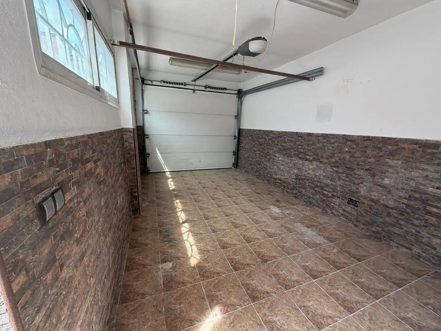 Casa o xalet en venda en Parla amb Calefacció, Terrassa i Jacuzzi