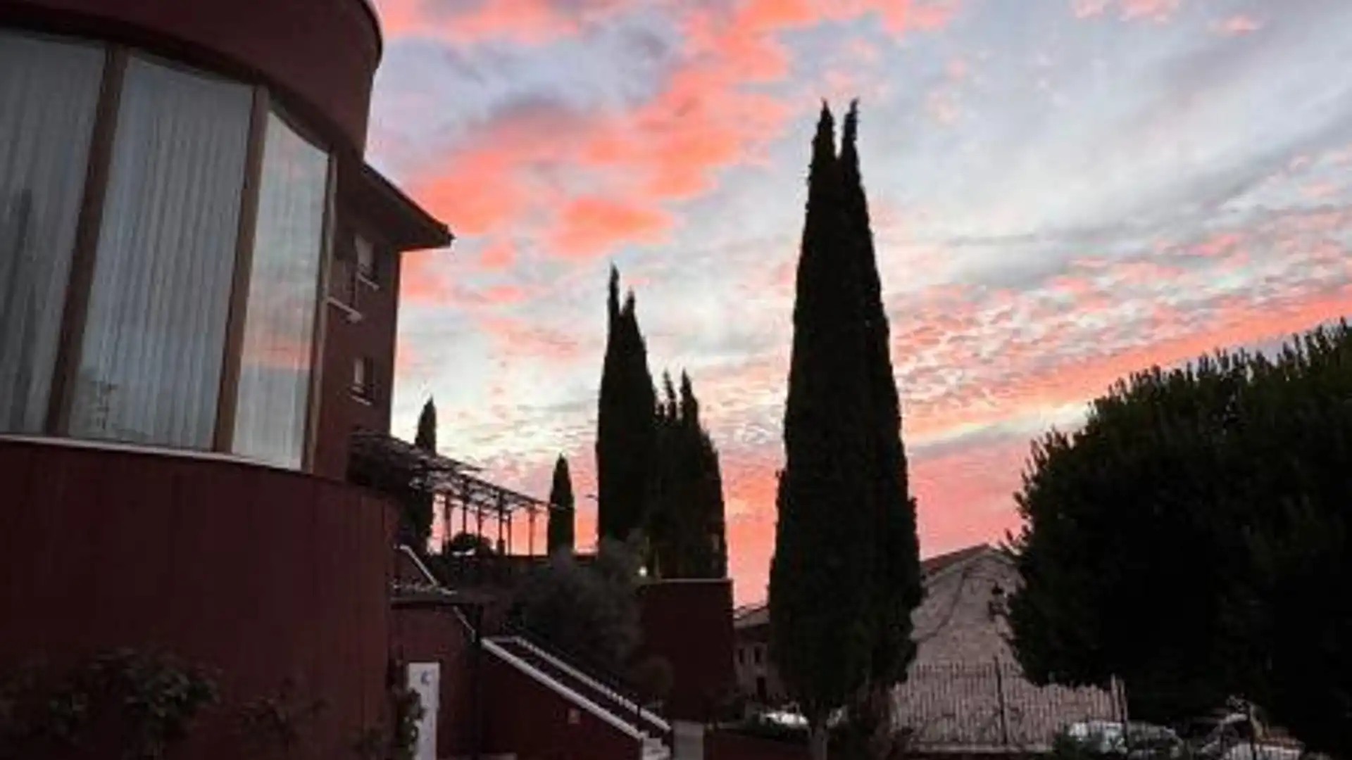 Vista exterior de Edifici en venda en Horcajo de los Montes amb Alarma