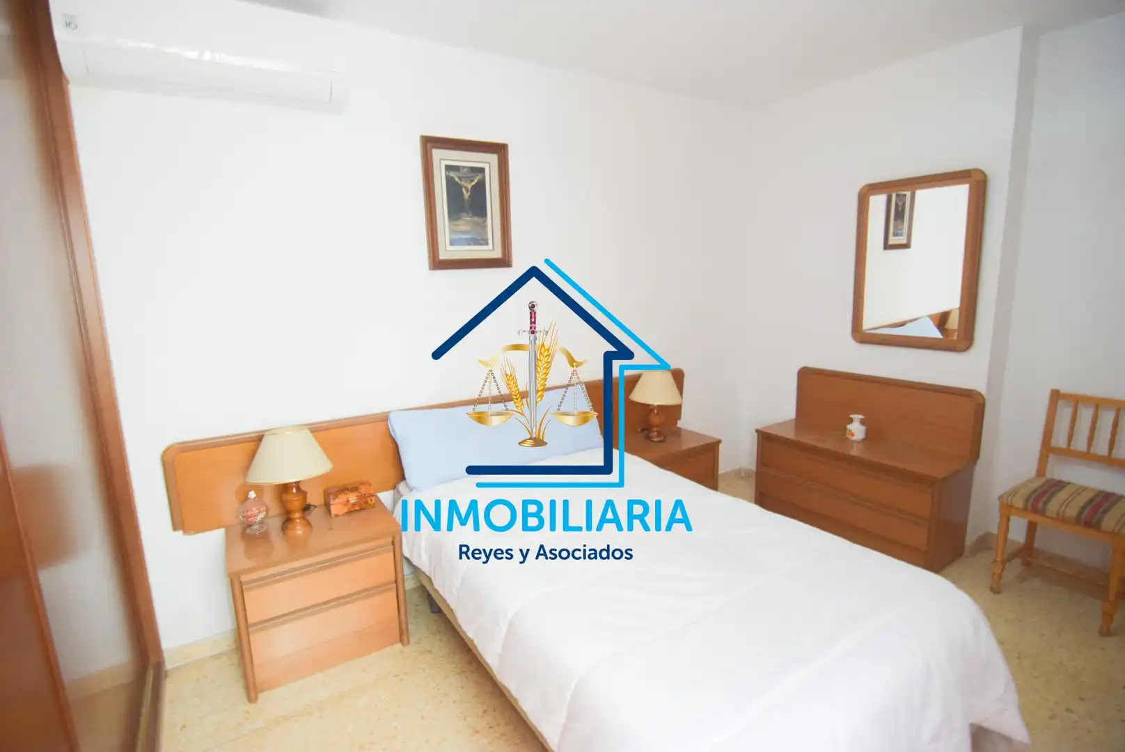 Schlafzimmer von Wohnung zum Verkauf in Córdoba mit Klimaanlage