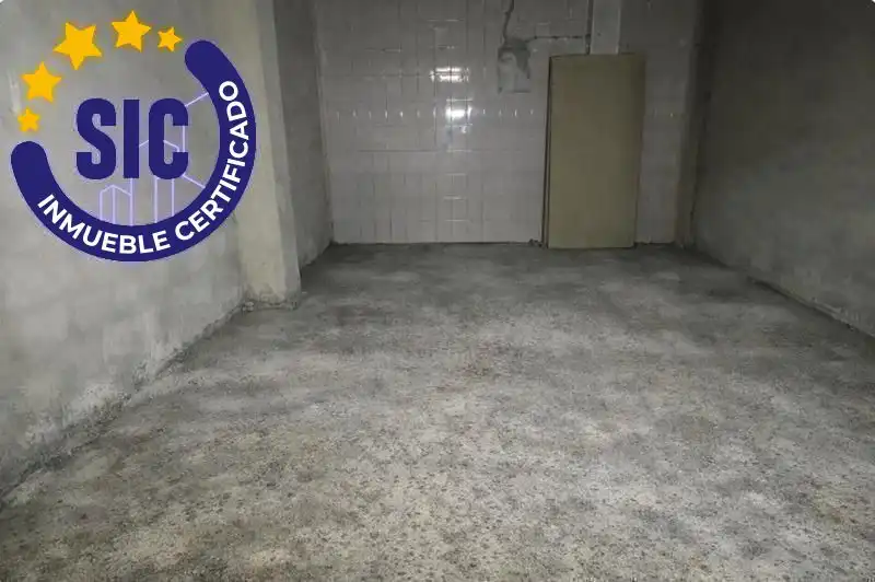 Local comercial en venda a Calle de Francisco Moreno Usedo, imagen 4