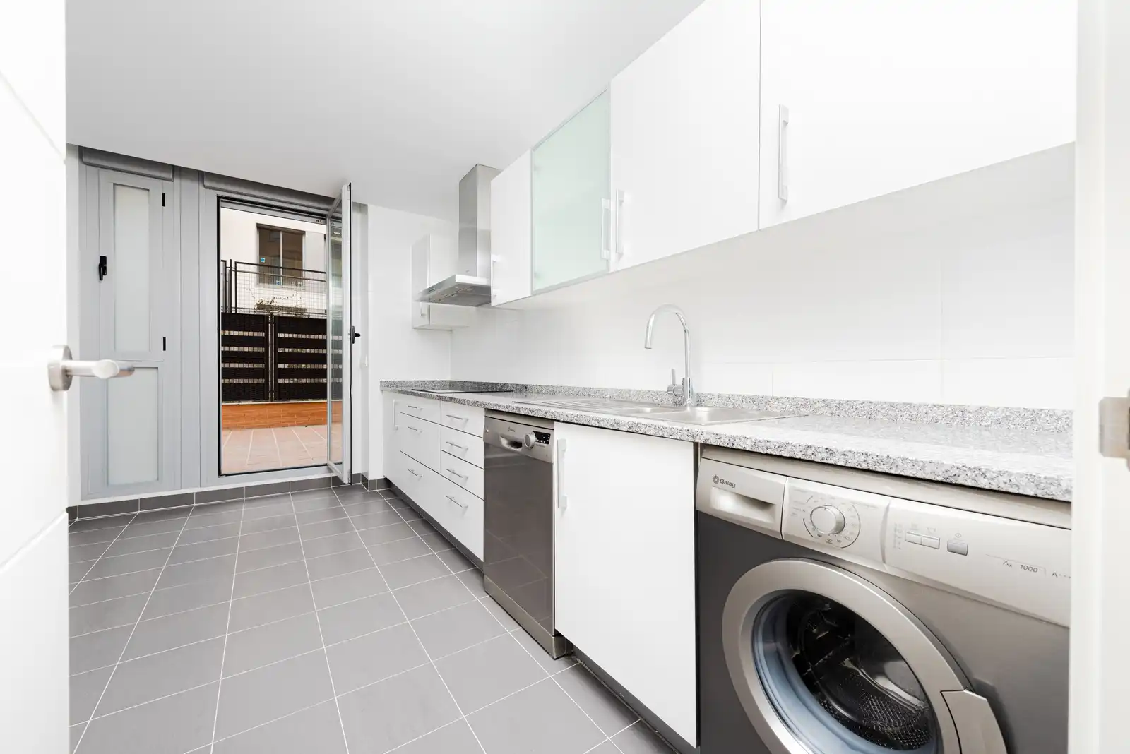 Küche von Wohnung zur Miete in Boadilla del Monte mit Klimaanlage, Heizung und Gemeinschaftspool