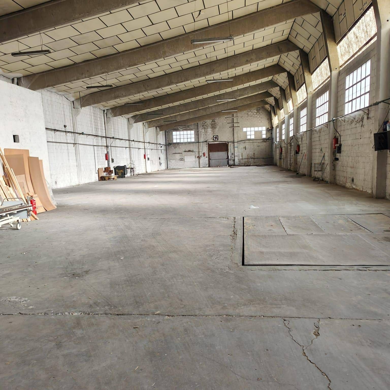 Nau industrial en venda en Coslada