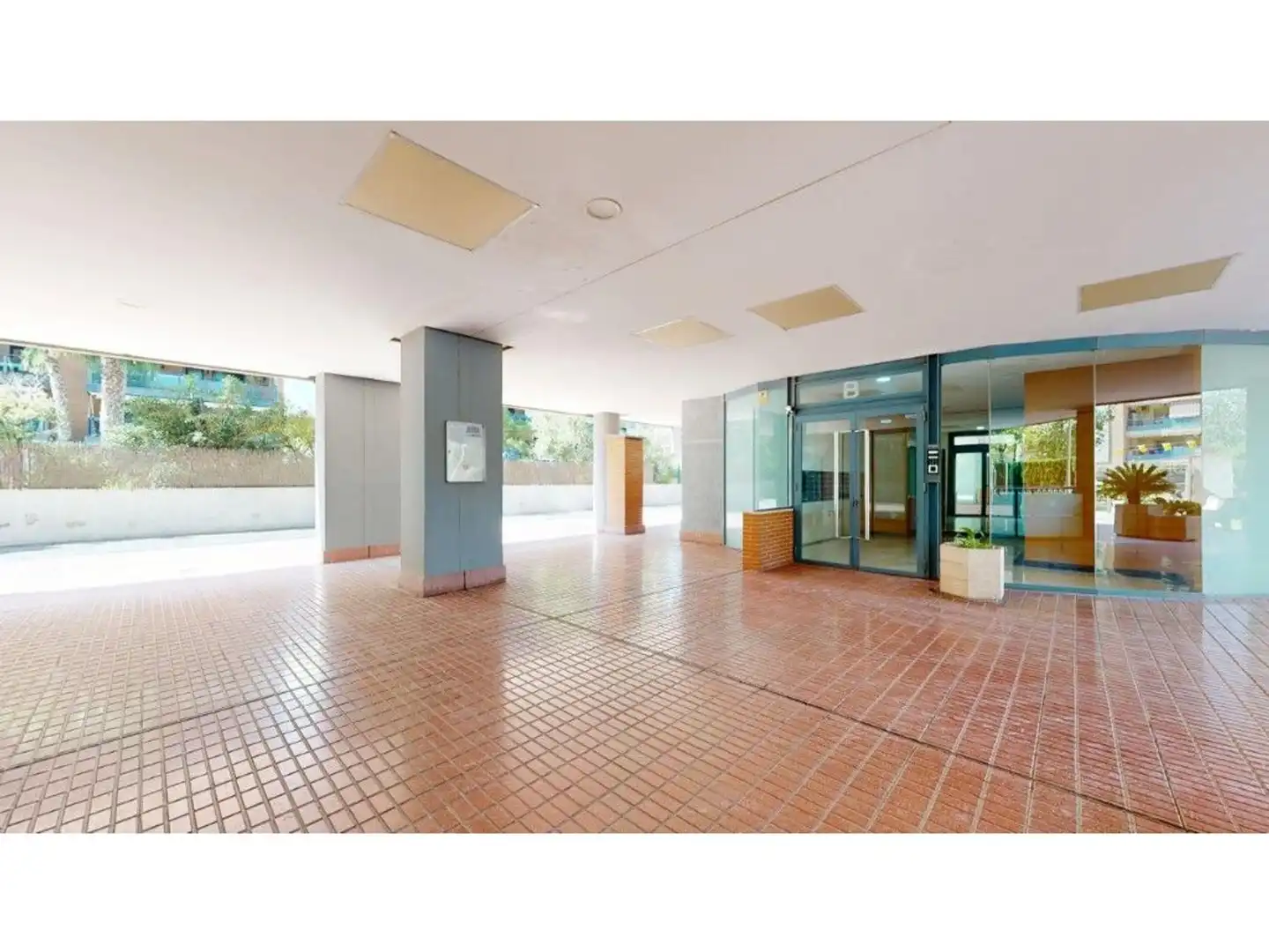 Piso en venta en Mislata con Aire acondicionado, Jardín privado y Terraza
