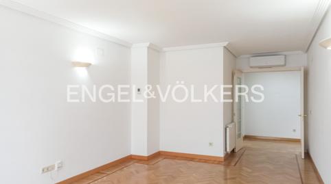 Photo 3 of Apartment to rent in Castilla, Madrid