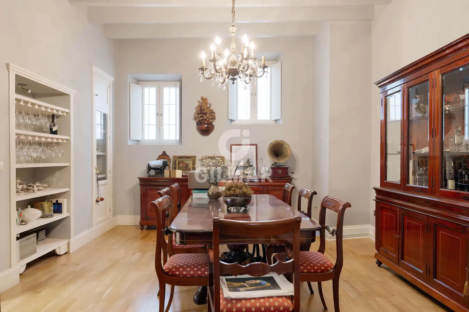 Comedor de Casa o chalet en venta en Sevilla con Calefacción