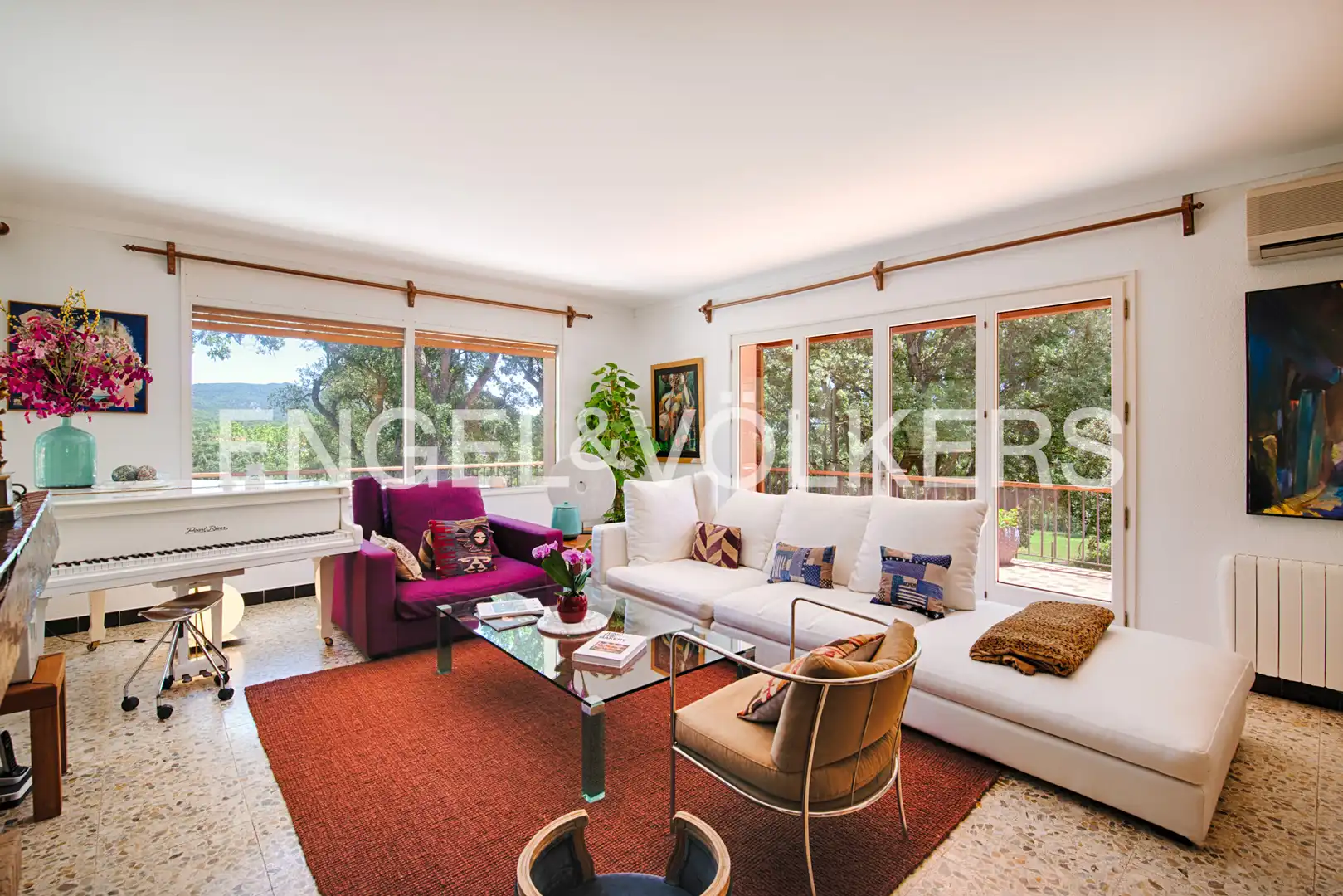 Sala de estar de Casa o chalet en venta en Maçanet de Cabrenys con Aire acondicionado, Calefacción y Jardín privado