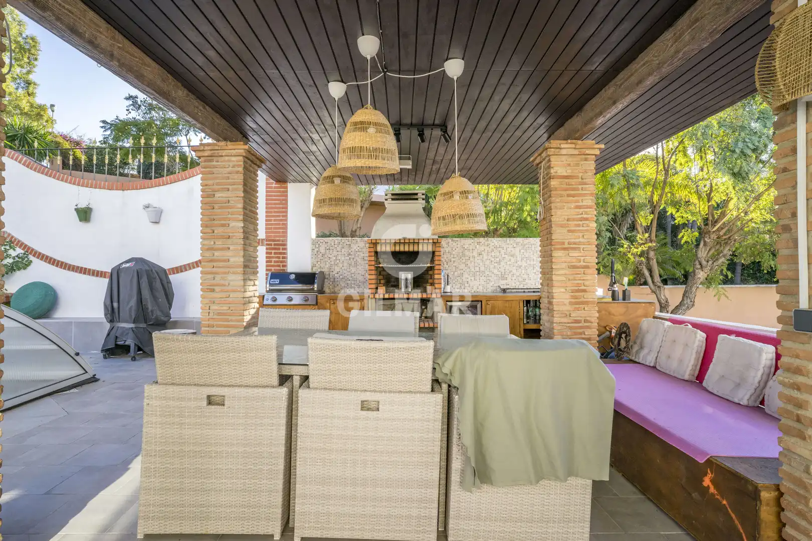 Terrassa de Casa o xalet en venda en Estepona amb Jardí privat i Piscina