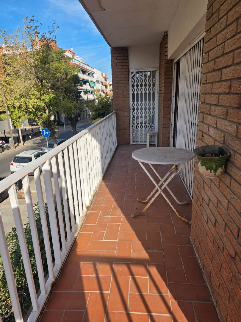 Terraza de Piso de alquiler en Cerdanyola del Vallès con Calefacción, Horno y Lavadora