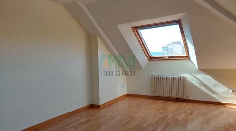 Foto 3 de Piso en venta en Mariñamansa, Ourense
