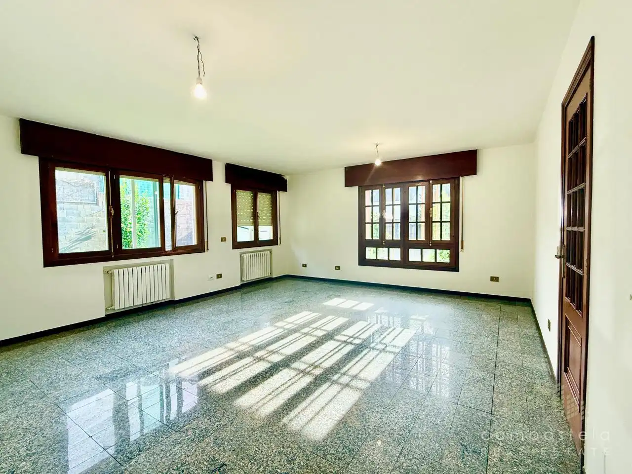 Chalet con jardín en venta en Urbanización Millalar, A Grela, imagen 8
