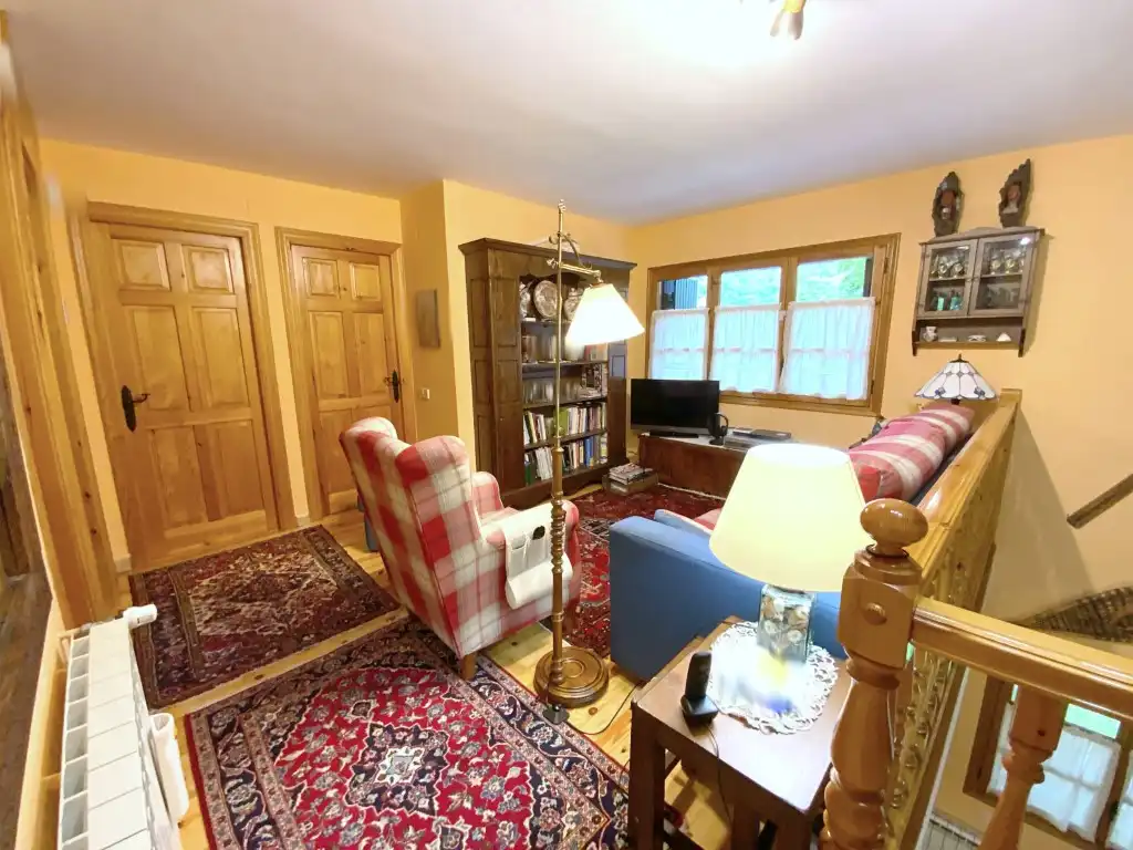 Sala d'estar de Casa o xalet en venda en Sahún amb Jardí privat