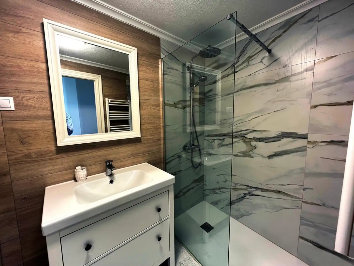 Baño de Casa adosada en venta en San Andrés del Rabanedo con Calefacción, Jardín privado y Parquet