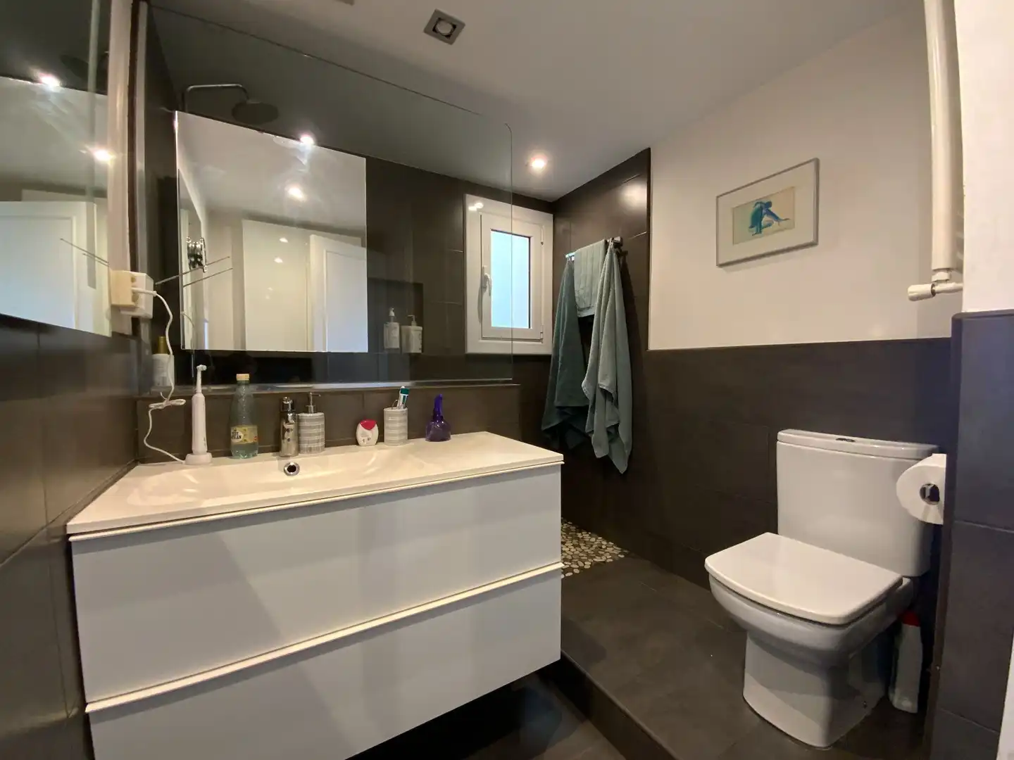 Badezimmer von Wohnung zum Verkauf in Sant Vicenç de Montalt mit Klimaanlage, Heizung und Abstellraum