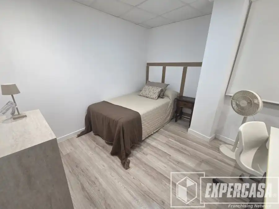 Flat for rent in Alzira  with Furnished