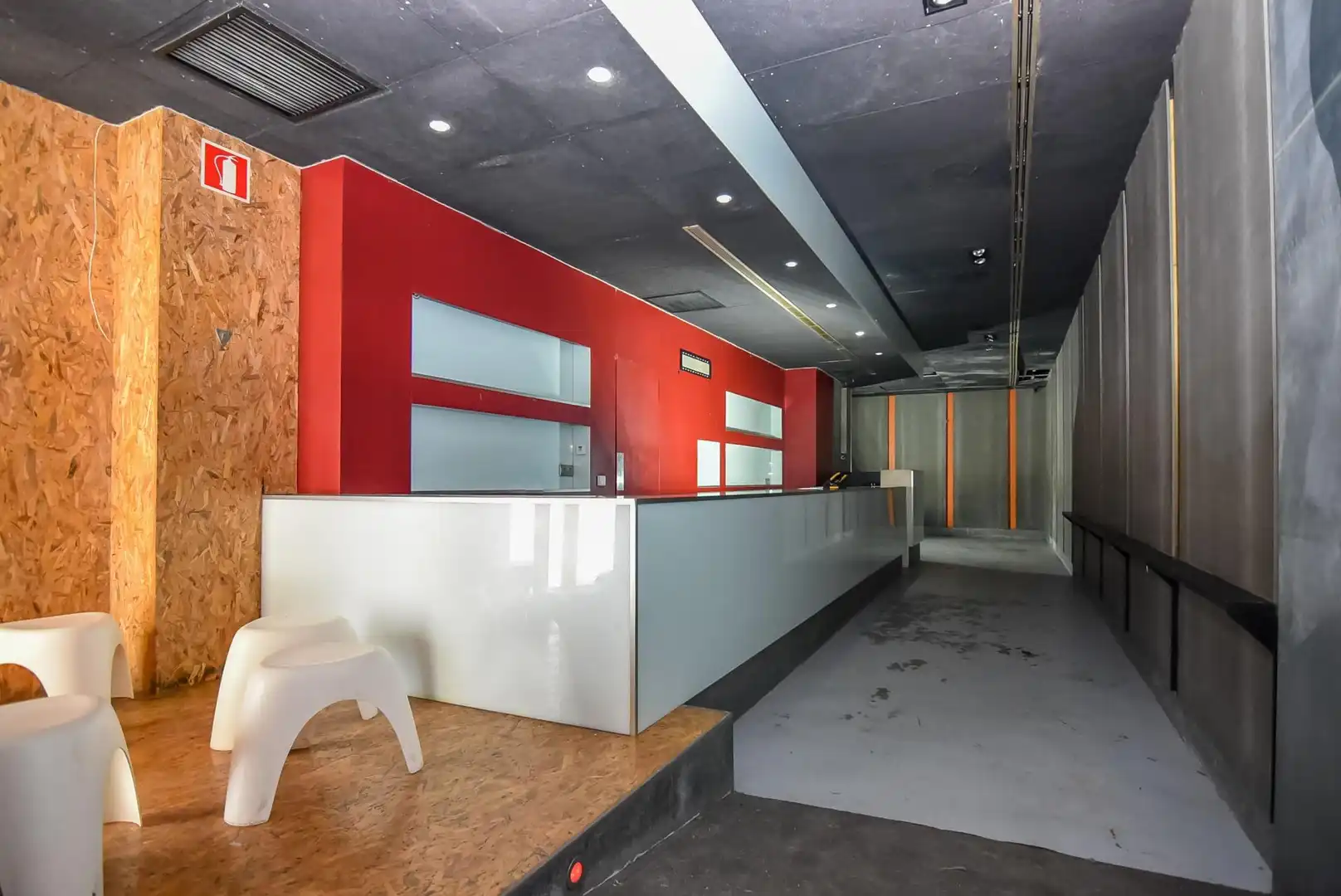Business premises for sale in Calle San Vicente Paul 11, imagen 2