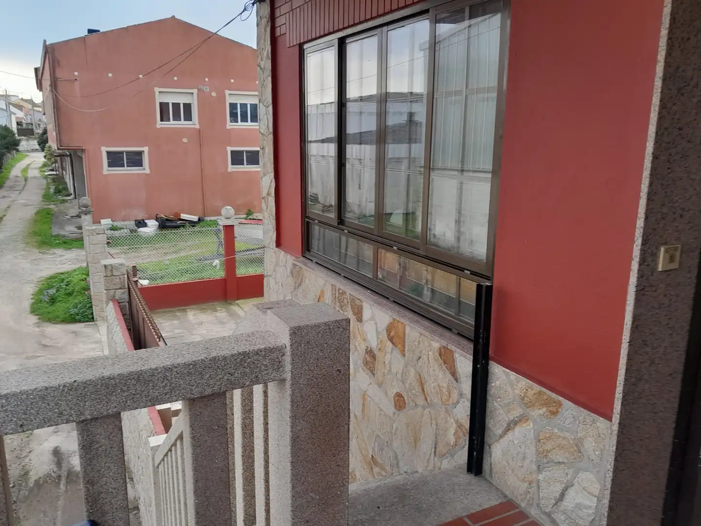 Terrassa de Casa o xalet en venda en Ribeira amb Calefacció, Jardí privat i Parquet