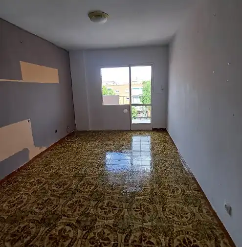 Living room of Flat for sale in Alcalá de Henares