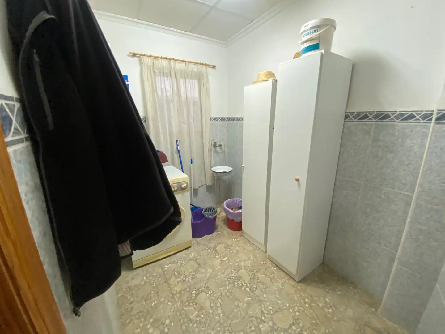 Bany de Finca rústica en venda en Elche / Elx amb Jardí privat, Terrassa i Piscina