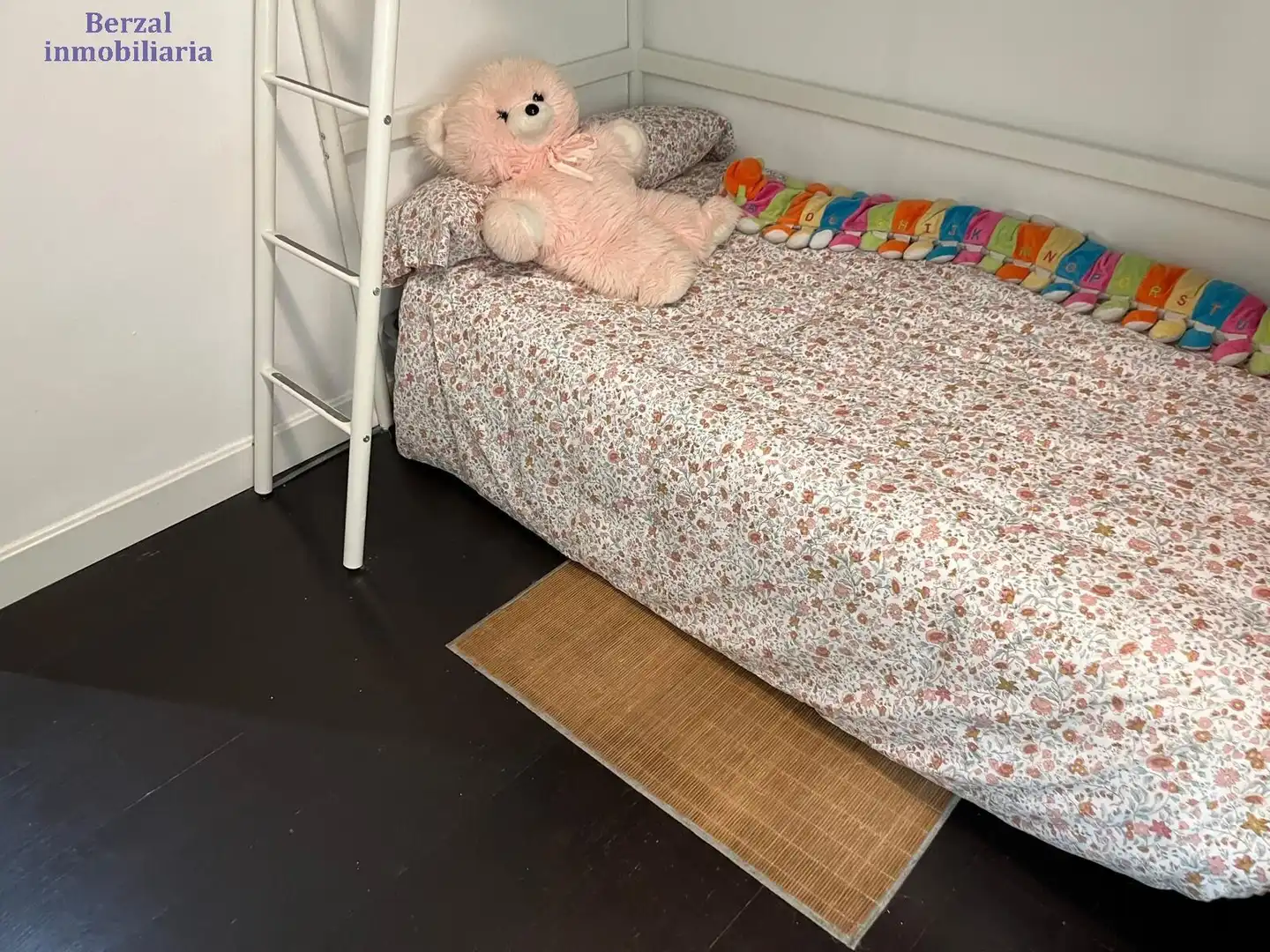 Bedroom of Flat for sale in  Logroño  with Air Conditioner, Heating and Terrace