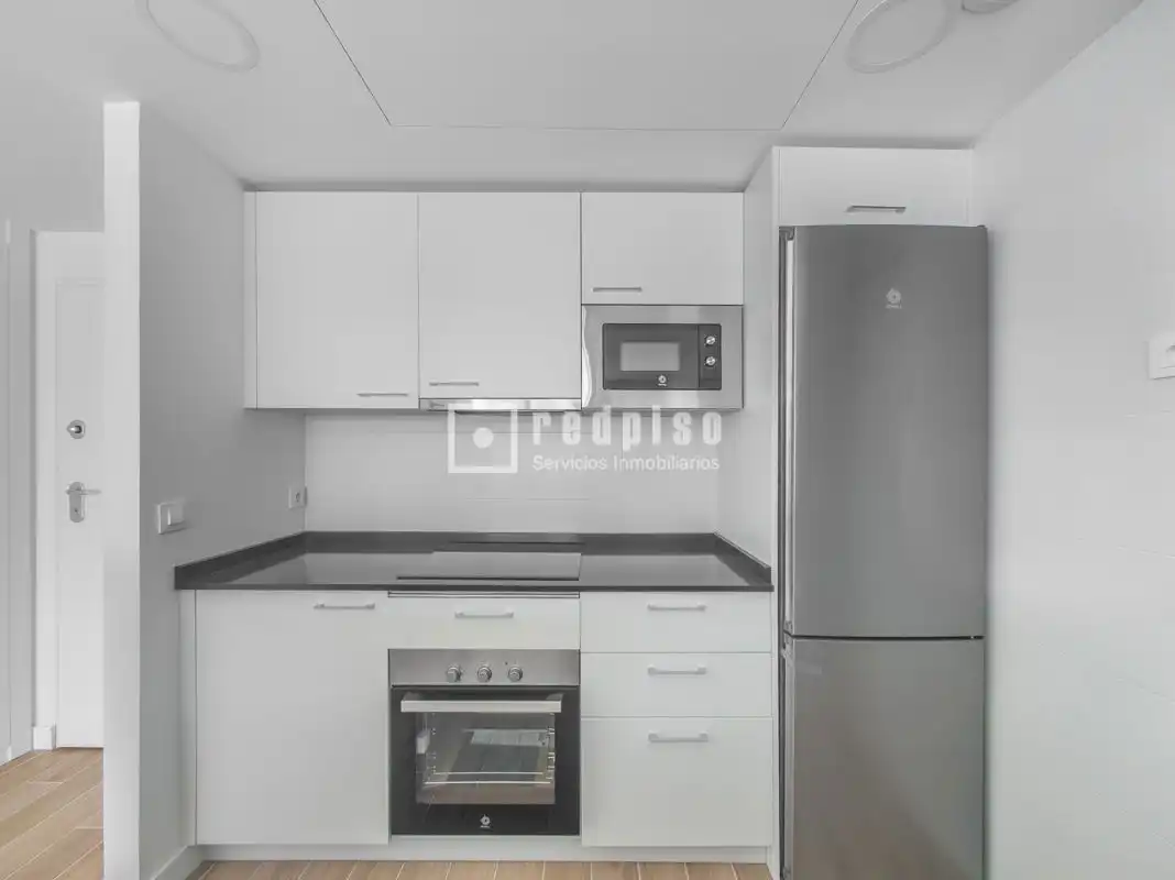 Cocina de Piso en venta en Madrid con Aire acondicionado, Calefacción y Jardín privado