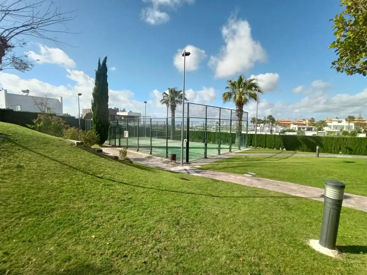 Aparcament de Àtic en venda en Sanlúcar de Barrameda amb Aire condicionat, Terrassa i Traster