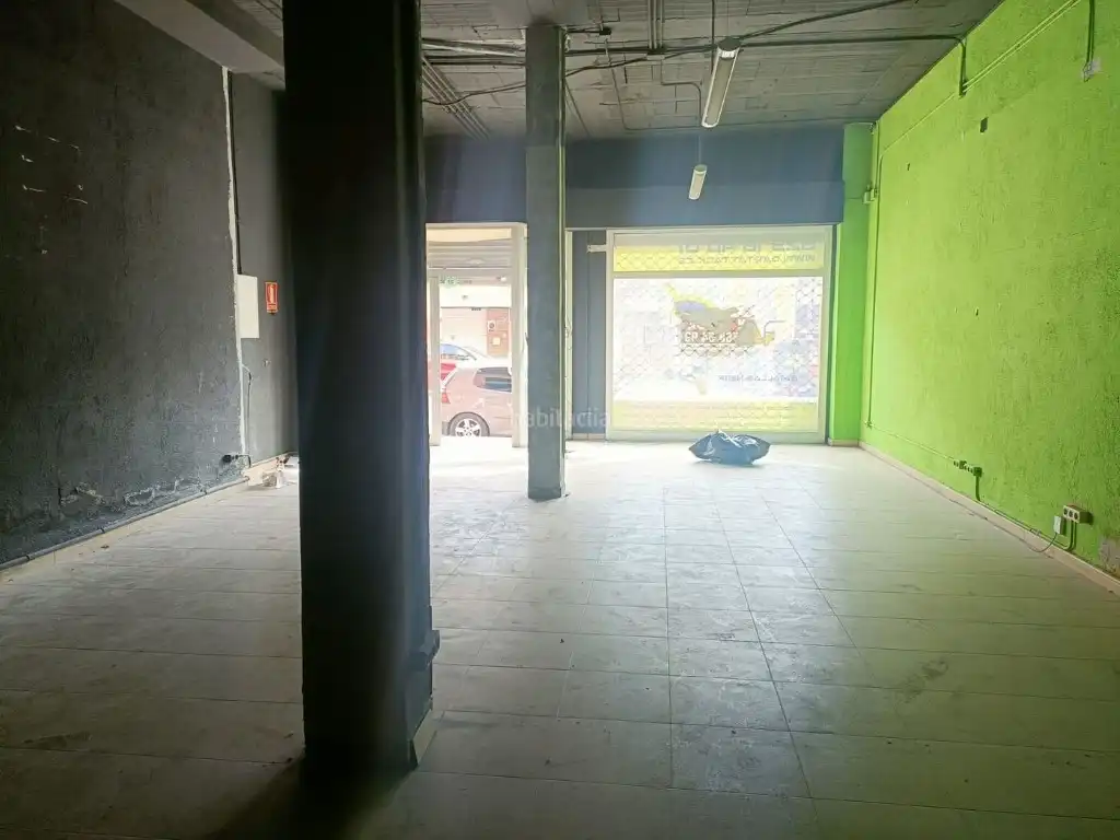 Business premises to rent in Avenida Estatut, imagen 5