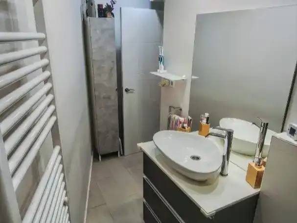 Bathroom of Flat for sale in  Madrid Capital  with Air Conditioner