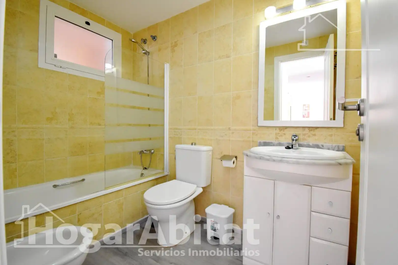 Bathroom of Flat for sale in Dénia  with Air Conditioner, Heating and Private garden