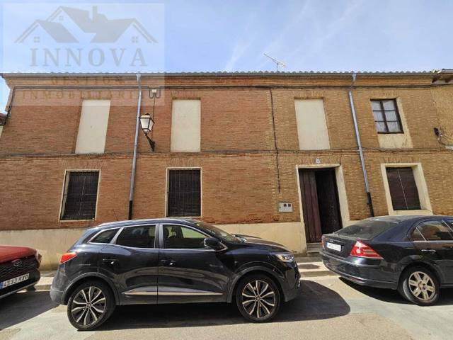 Casa-chalet en Venta en Paredes de Nava