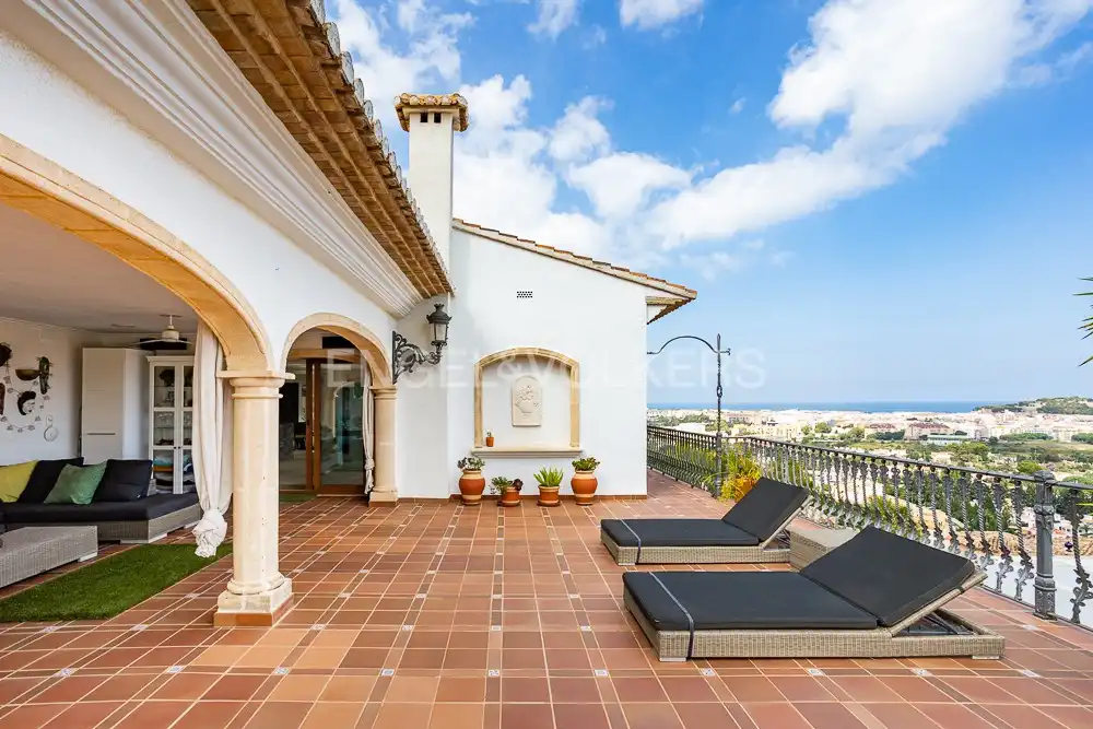Terrassa de Casa o xalet de lloguer en Dénia amb Aire condicionat, Calefacció i Jardí privat