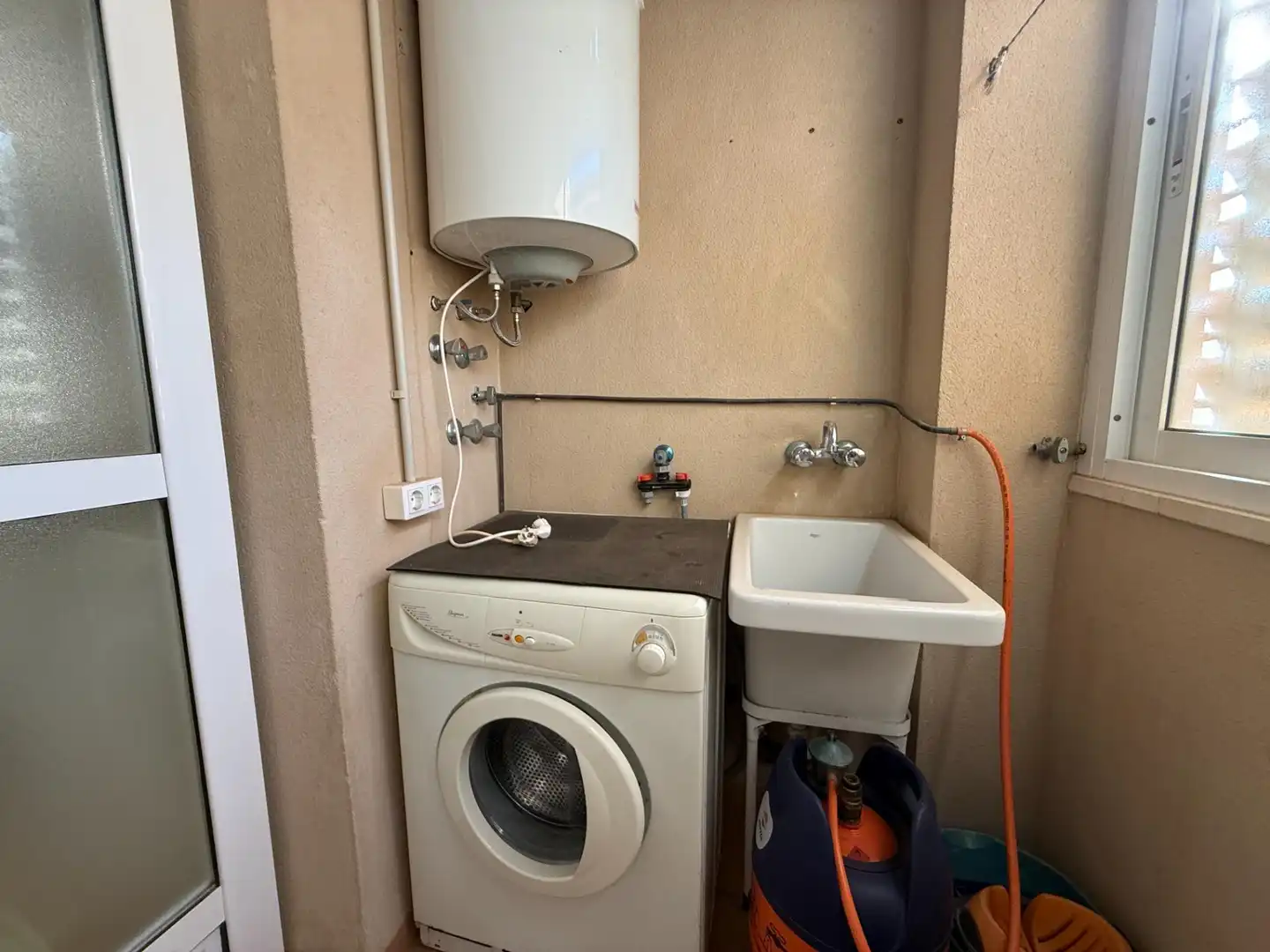 Baño de Piso en venta en Águilas con Aire acondicionado y Piscina comunitaria