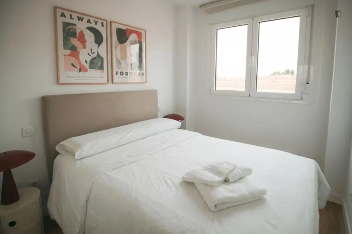 Habitación de Estudio de alquiler en Madrid con Aire acondicionado, Calefacción y Amueblado