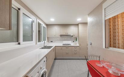 Kitchen of Flat for sale in Montornès del Vallès  with Air Conditioner