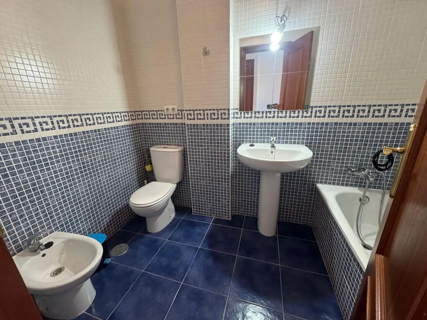 Baño de Casa adosada en venta en Sanlúcar de Barrameda con Aire acondicionado y Terraza