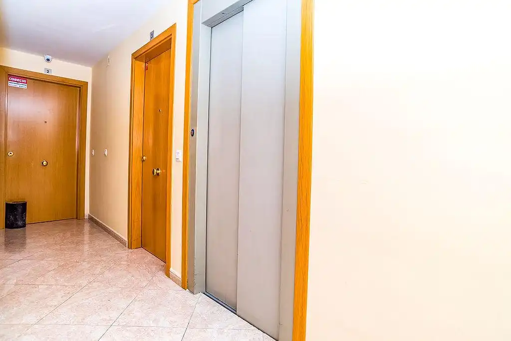 Flat for sale in Carrer Sant Carles, Centre Històric