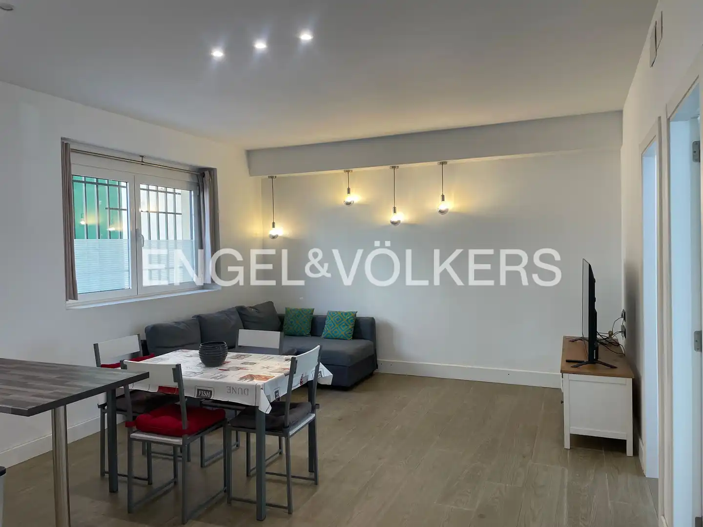 Sala d'estar de Pis de lloguer en Valencia amb Aire condicionat i Calefacció