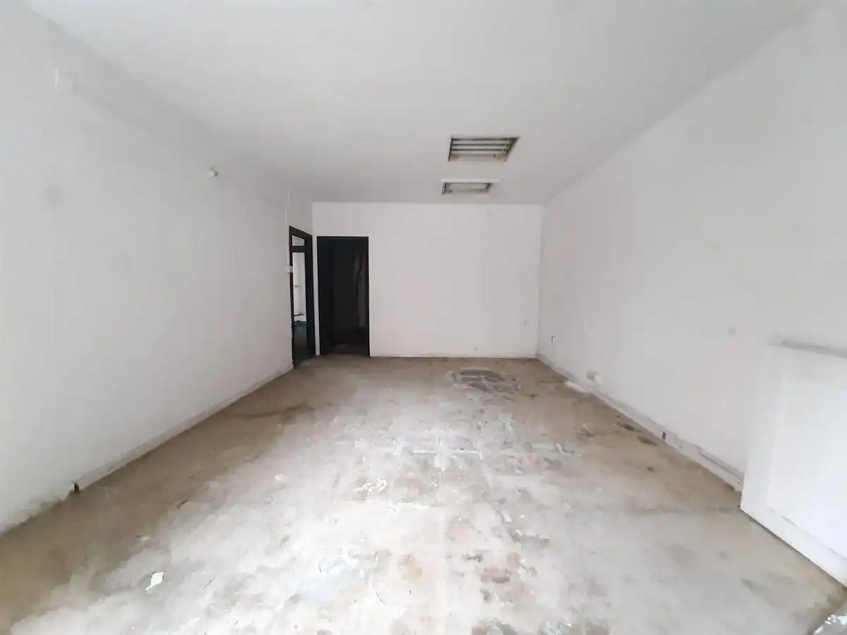 Gewerbefläche zum Verkauf in Rúa Pintor Seijo Rubio, imagen 2