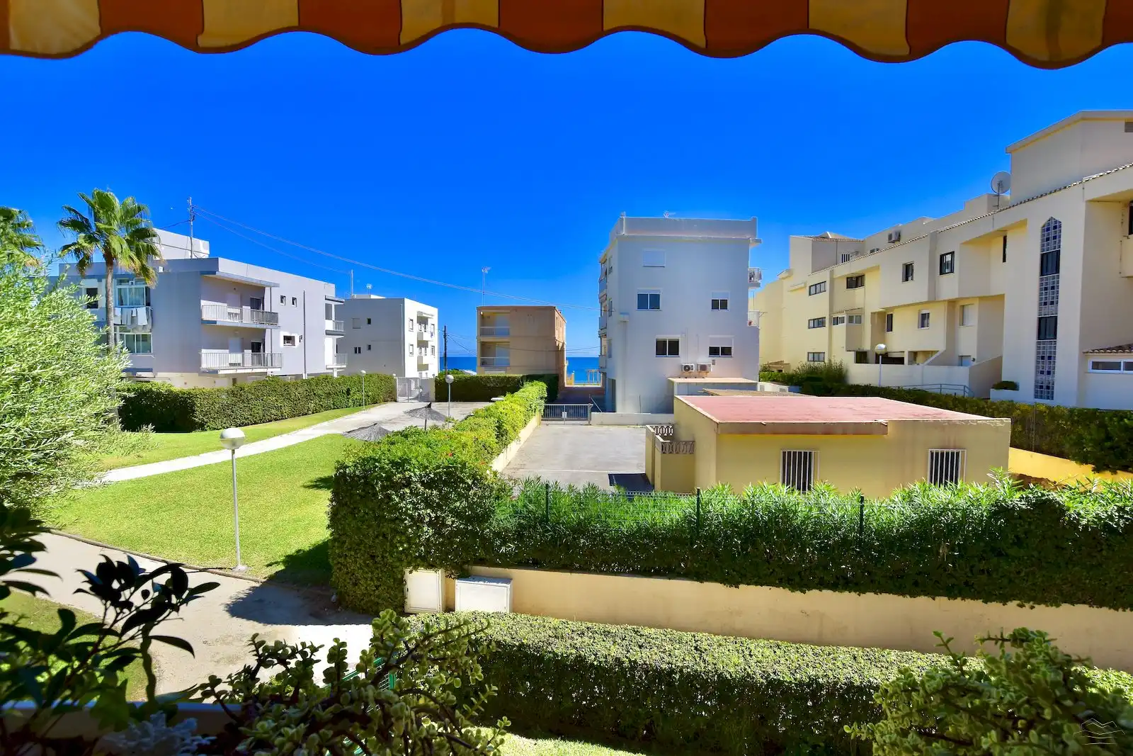 Exterior view of Apartments for sale in Jávea / Xàbia  with Air Conditioner, Heating and Private garden