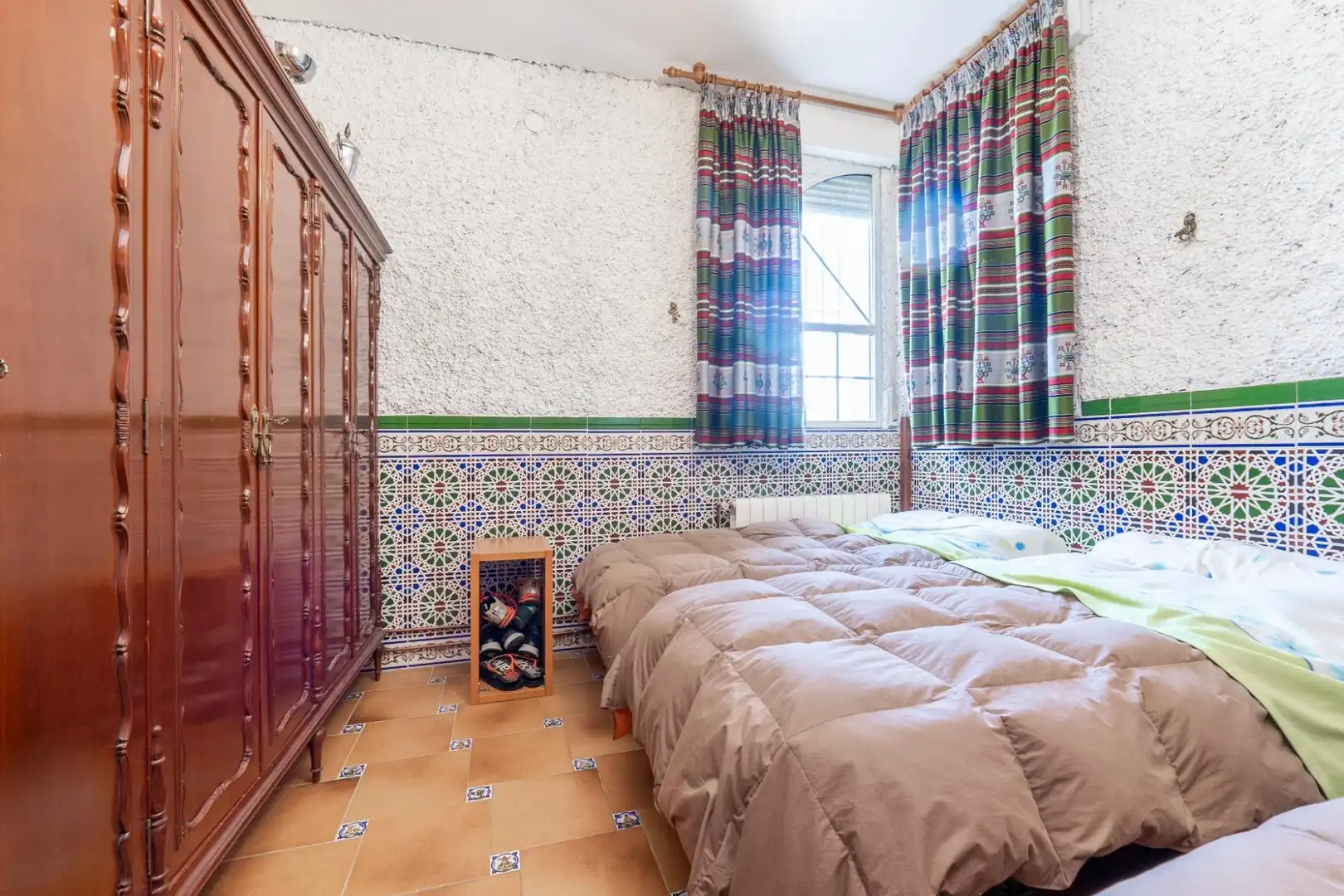 Habitación de Casa o chalet en venta en Valdepeñas de Jaén con Aire acondicionado, Calefacción y Jardín privado