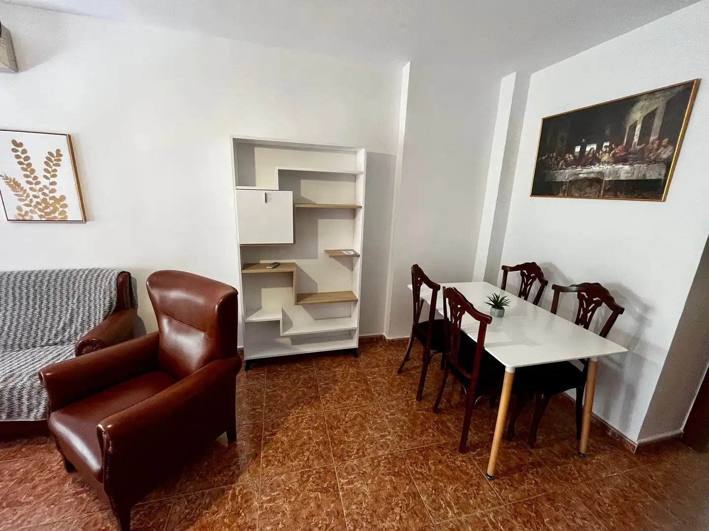 Sala de estar de Piso de alquiler en Granada con Aire acondicionado, Terraza y Amueblado