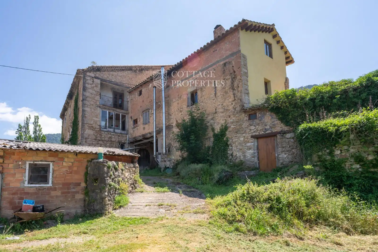 Vista exterior de Finca rústica en venda en La Nou de Berguedà
