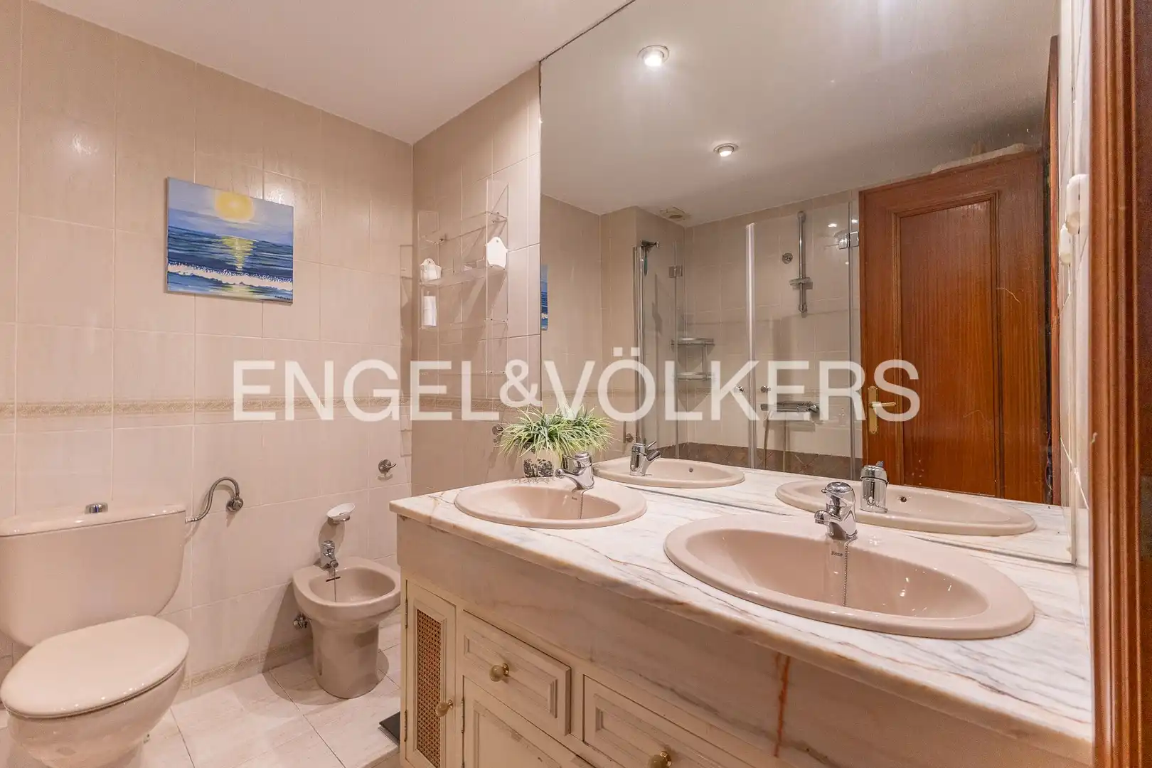 Baño de Casa o chalet en venta en Pozuelo de Alarcón con Aire acondicionado, Calefacción y Jardín privado