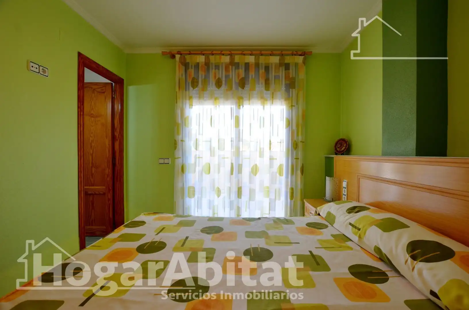 Bedroom of Attic for sale in Tavernes de la Valldigna  with Terrace, Storage room and Furnished