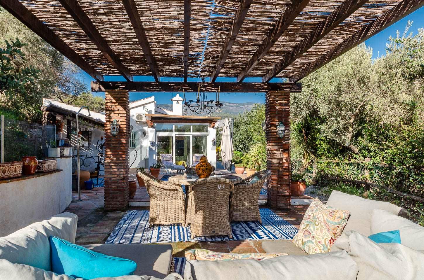 Terrassa de Finca rústica en venda en Árchez amb Aire condicionat, Calefacció i Jardí privat