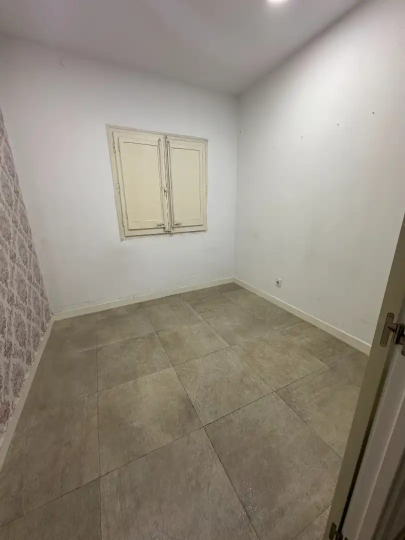 Commercial properties for rent in Badalona